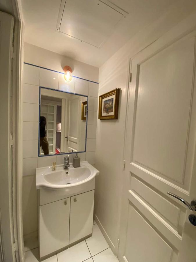 Romantic Apartment In パリ エクステリア 写真